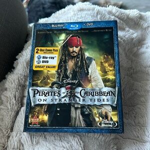Pirates of the Caribbean On Stranger Tides Blu-Ray